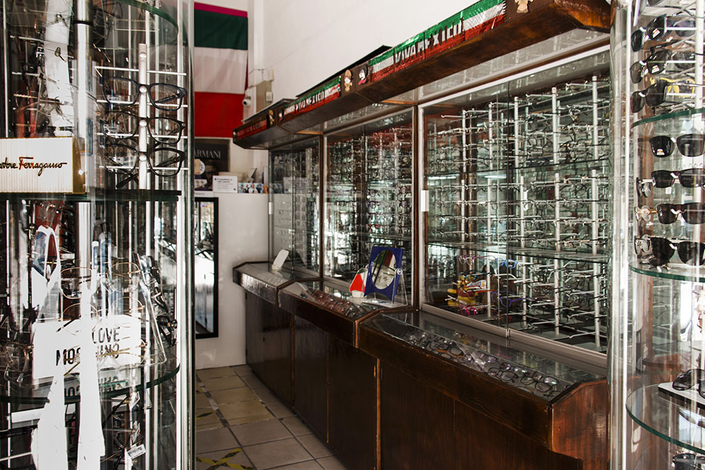 opticasencuernavaca-profesionalesopticos-estantes-armazones opticasencuernavaca-profesionalesopticos-estantes-armazones.jpg